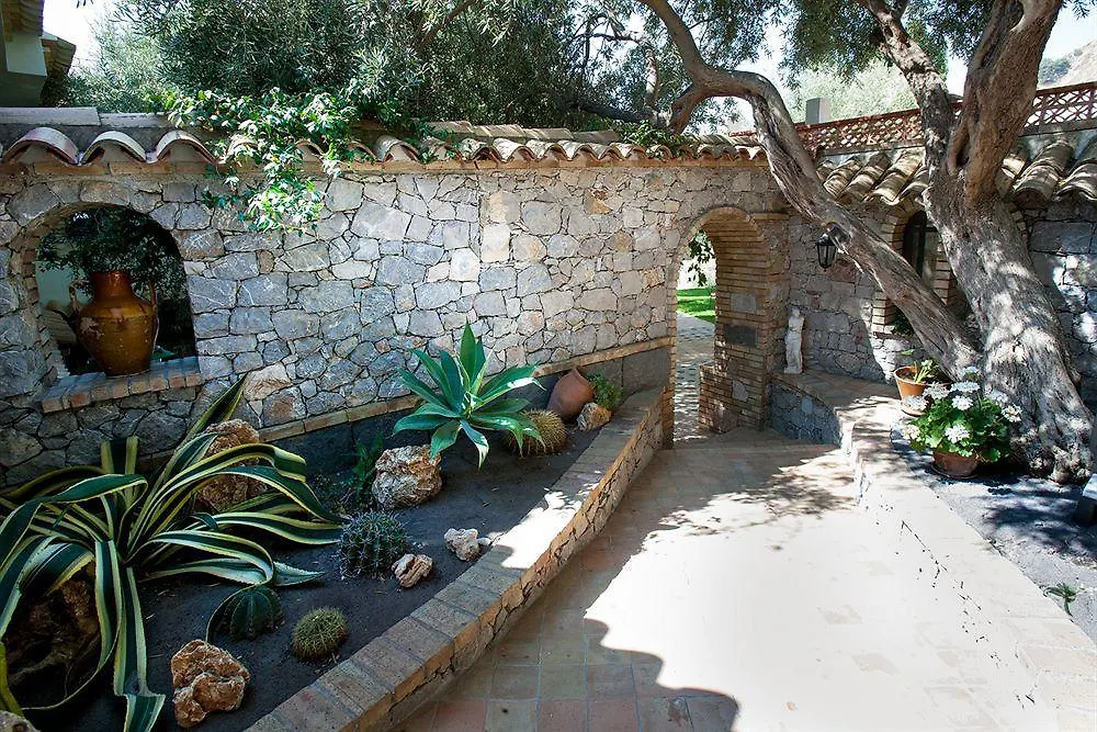 מלון לטויאני Villa Finu Il Balcone Di Goethe